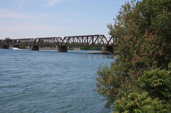 International Railway Bridge