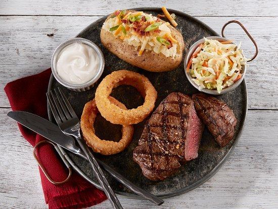 Montana's BBQ & Bar
