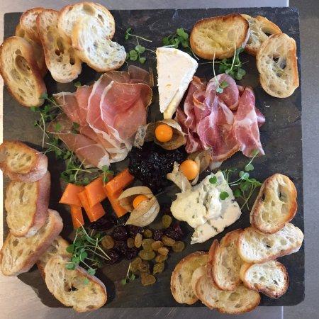 Lait Cru Brasserie