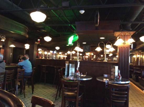 Max's Classic American Grill