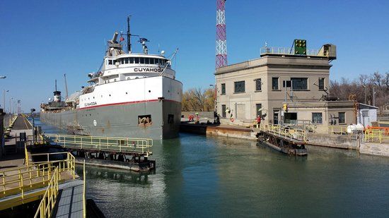 Lock 7 Viewing Complex